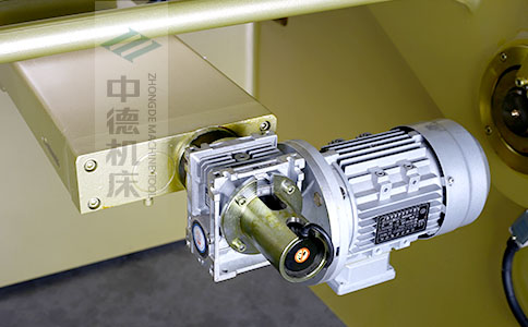 ZDS-832后檔料減速電機(jī)，質(zhì)量好，模擬運(yùn)算定位速度快.jpg